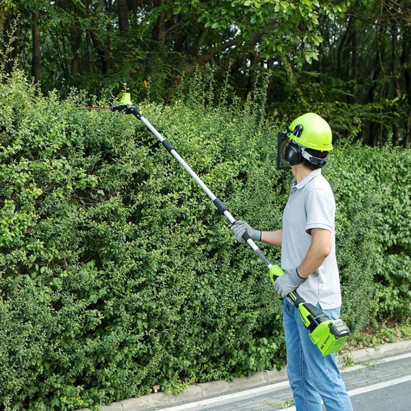 40V Pole Saw & Hedge Trimmer Gen. II - 2x 2Ah Battery - Image 3