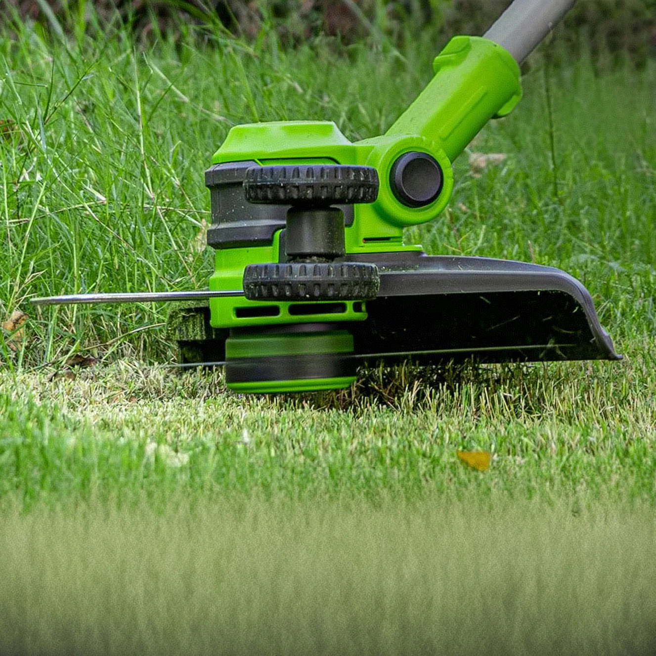 40V Grass Trimmer 33cm - 2Ah Battery - Image 7